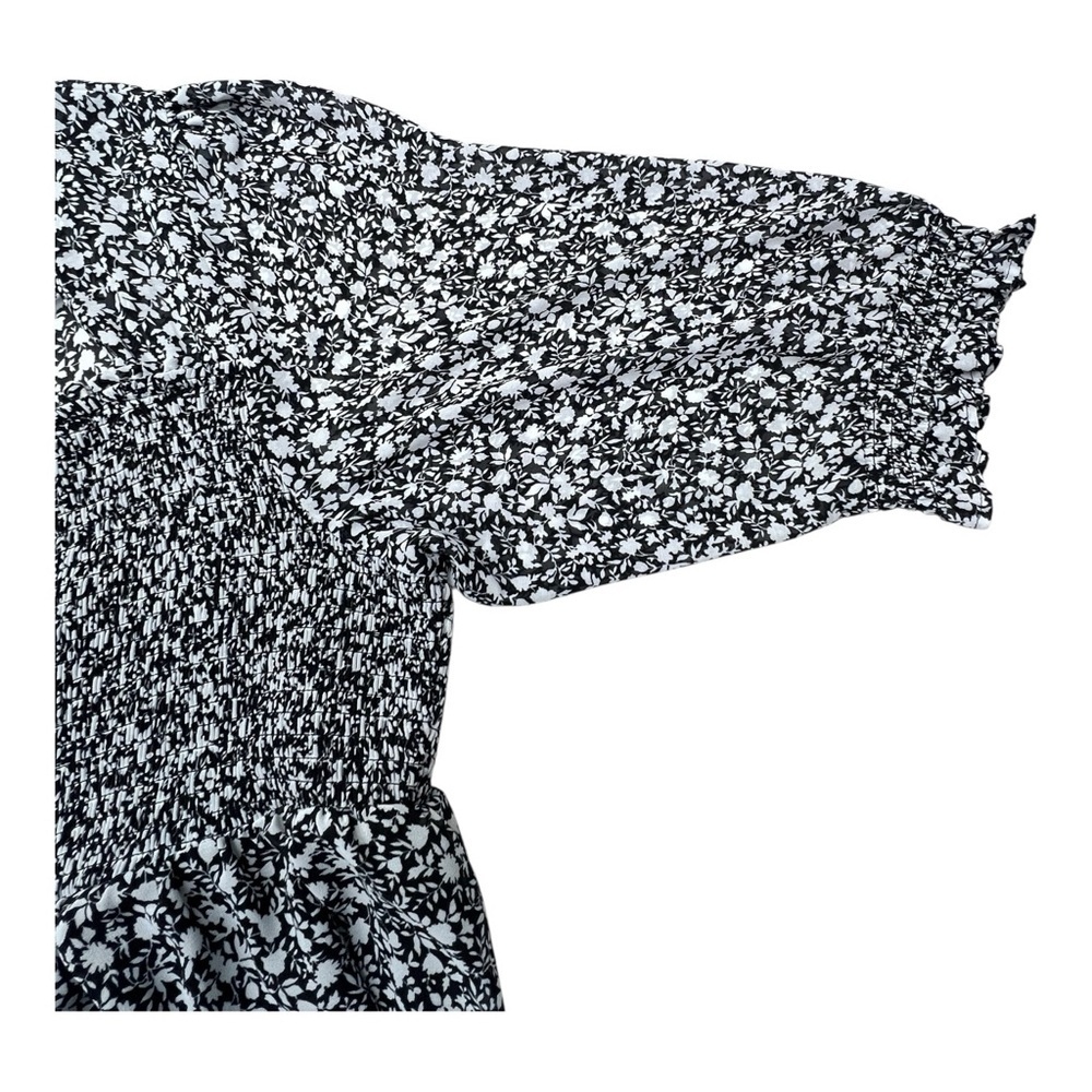 Torrid Black and White Floral Blouse - Picture 5 of 9